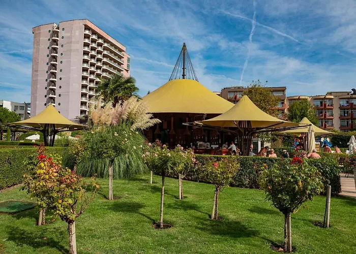 Menada In Royal Daire