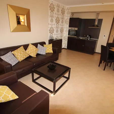 Menada In Royal Apartment *