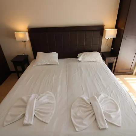 Menada In Royal Slantschew brjag