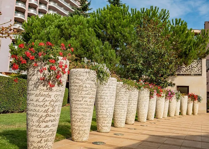 Menada In Royal * Slantschew brjag