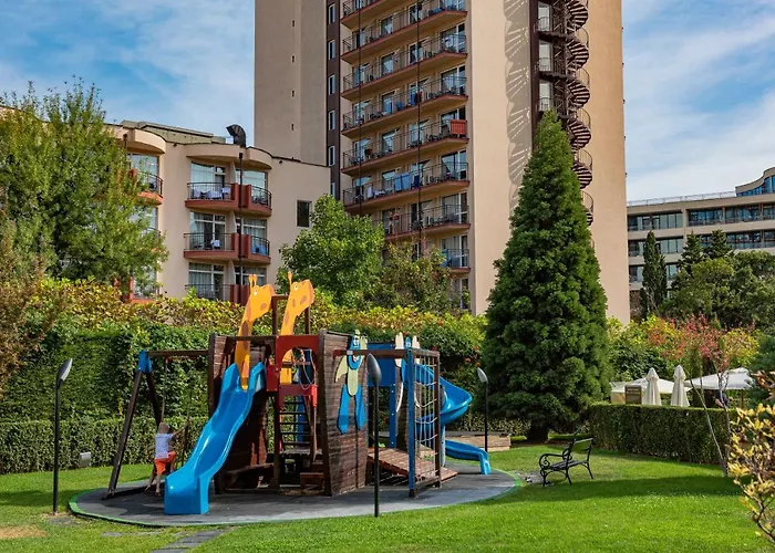 Menada In Royal Apartament