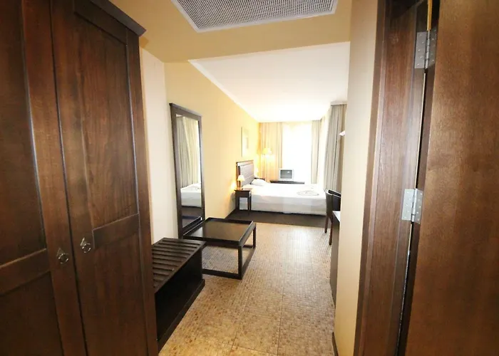 Menada In Royal Appartement *