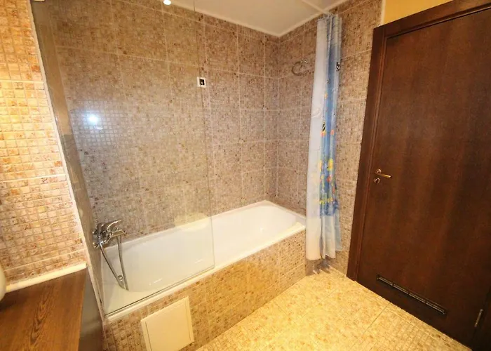 Menada In Royal Appartement Slantchev Briag